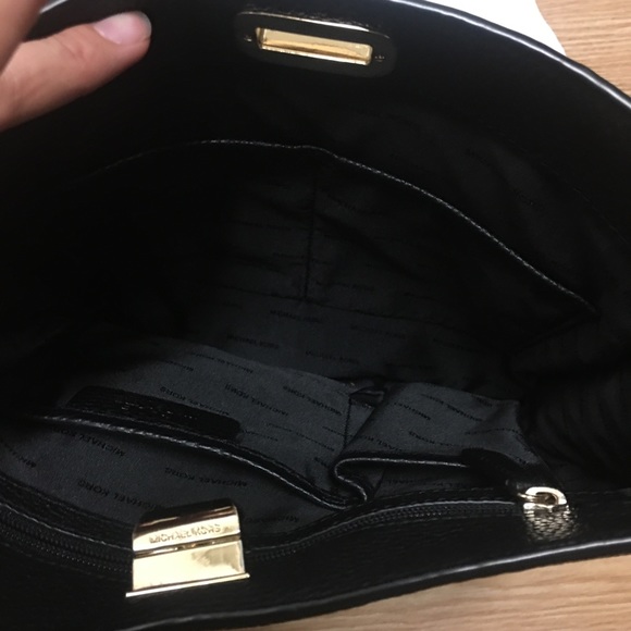 Michael kors black leather hobo purse bag - Picture 8 of 12